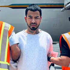 ICE Denver removes man wanted in El Salvador